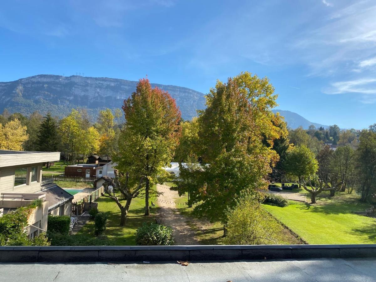 Les Lodges Du Lac Saint-Alban-de-Montbel Exterior foto